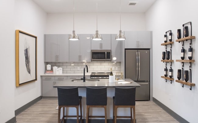 Building Photo - The Guild Rental