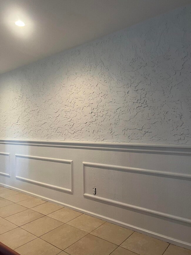 Photo - 952 SE Walters Terrace