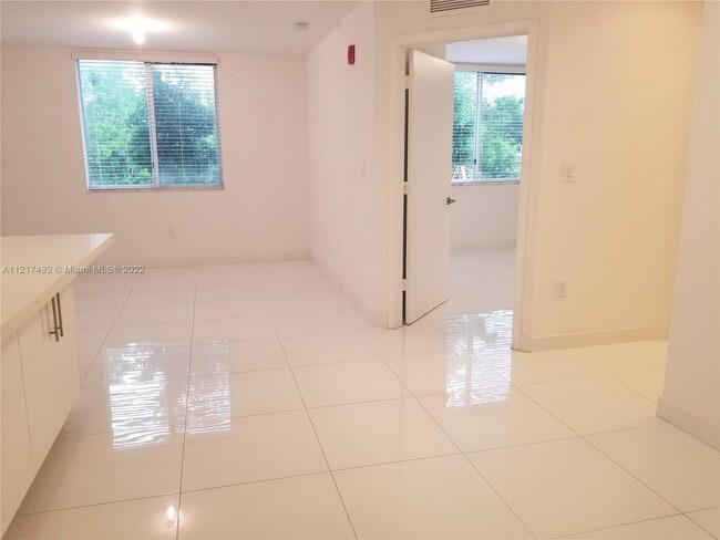 Photo - 2651 NE 212th Ter Unit 103