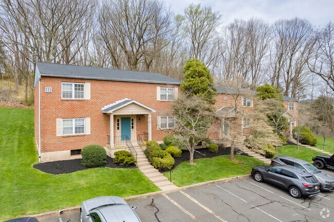 Pine Crest Apartments