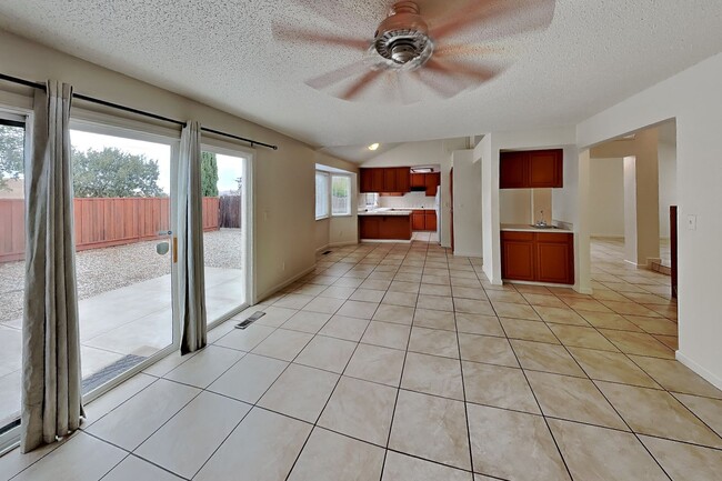 Photo - 1091 Discovery Way