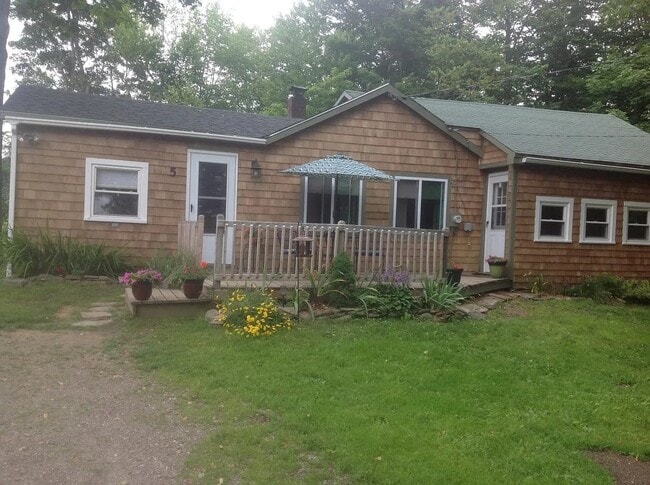 Building Photo - 5 E Gulch Rd