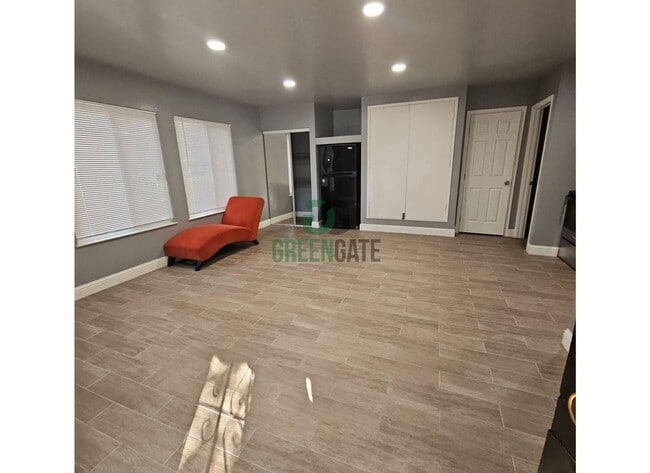 Photo - 3000 Carver Rd Unit 3000 Carver Rd  B