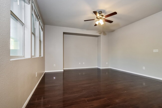 Photo - 324 Point Loma Ave