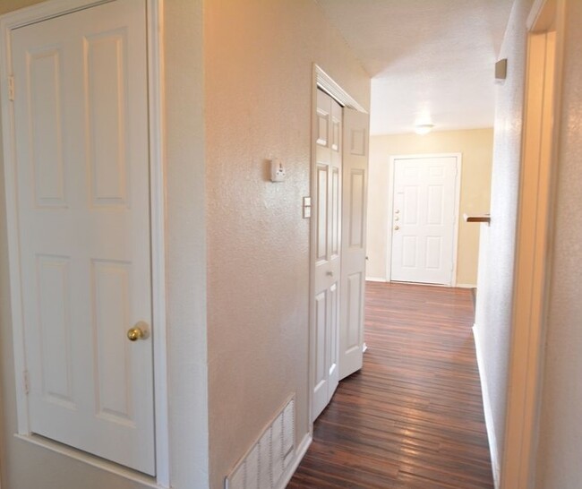 Photo - 2202 Wright Way Townhome