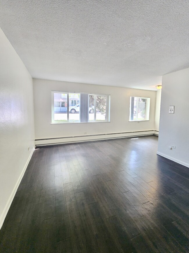 Photo - Dahlia Apartments