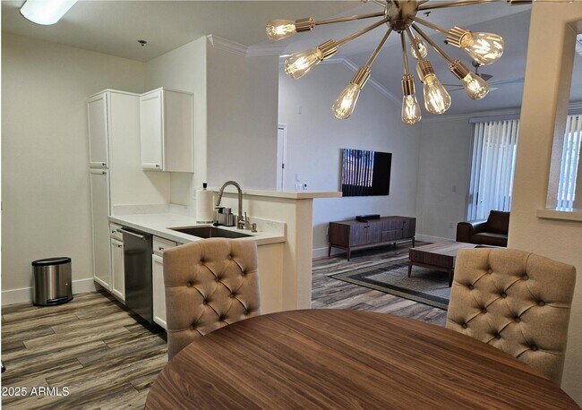 Photo - 2134 E Broadway Rd Unidad 3043