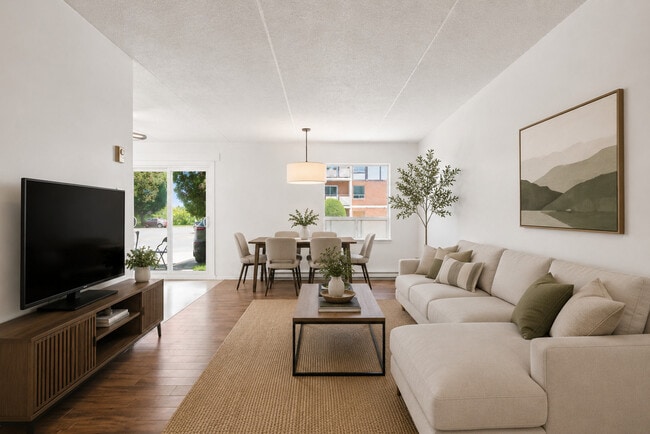 334 Dacey Rd