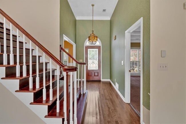 Photo - 3525 Sir Johns Ct NW