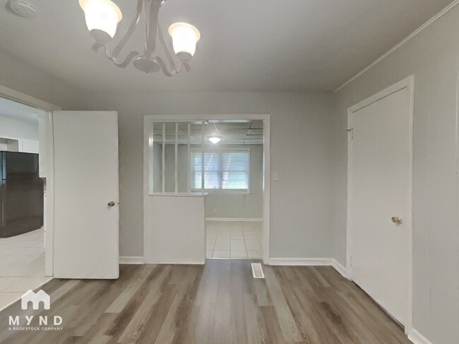 Photo - 510 9th Ave