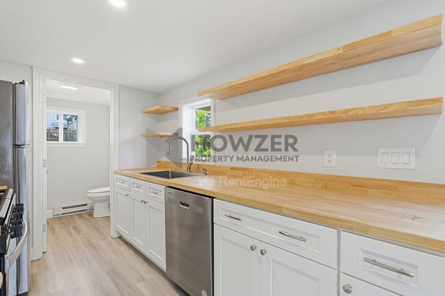 Photo - 35 Riverside Dr Unit 1R