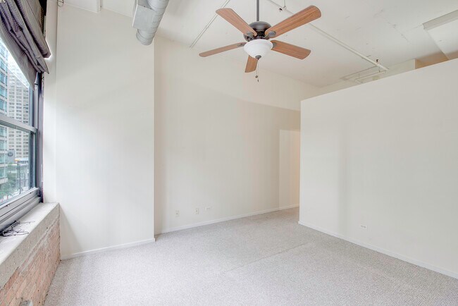 Photo - 130 S Canal St Unit 305