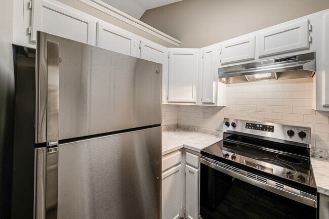 Photo - Jamestown Manor Apartments