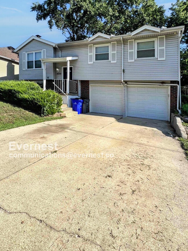 Building Photo - 16500 W 125th St Rental