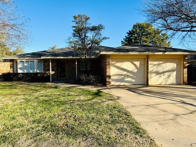3 bed 2 bath house with basement - 3 bed 2 bath house with basement