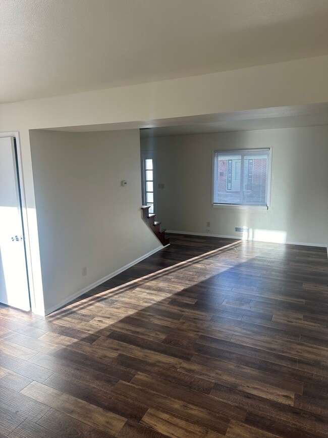 Photo - 4409-4415 Eastridge Drive