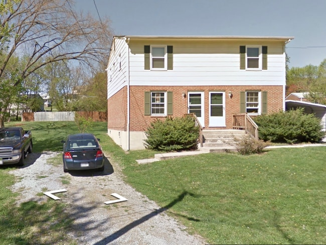 Photo - 3135 Glenoak St SE