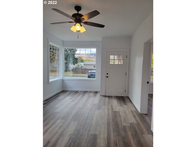 Photo - 2303 N Fir St