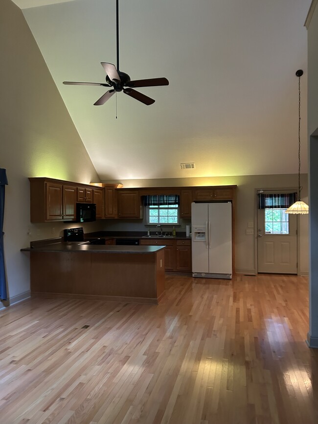 Photo - 513 Lapidary Ln