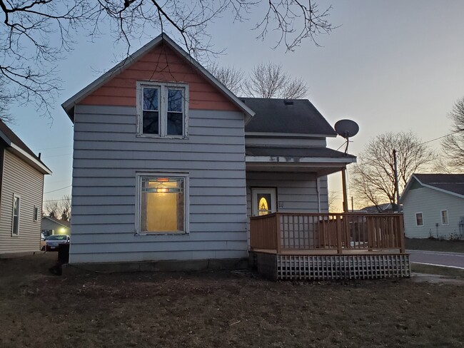 Photo - 104 NW 2nd St