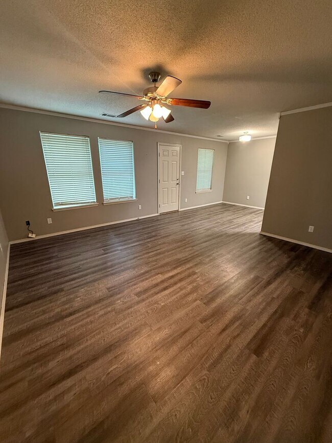 Photo - 1309 Grand Oak Dr