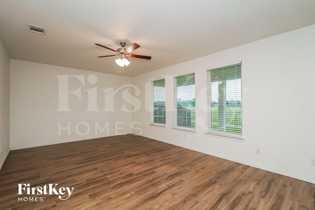 Photo - 7340 Parkside Pl Dr