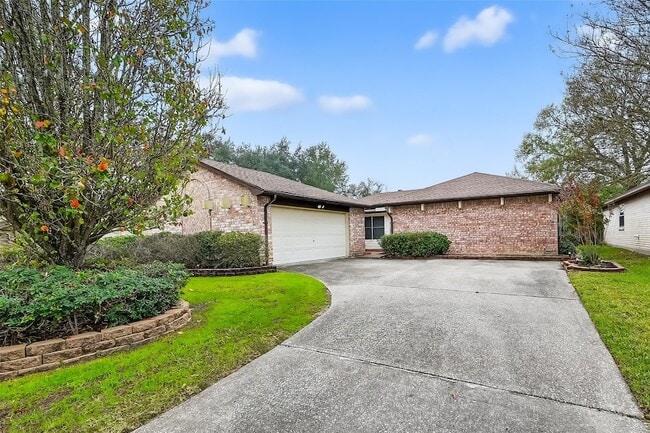 Photo - 21623 Crescent Heights St