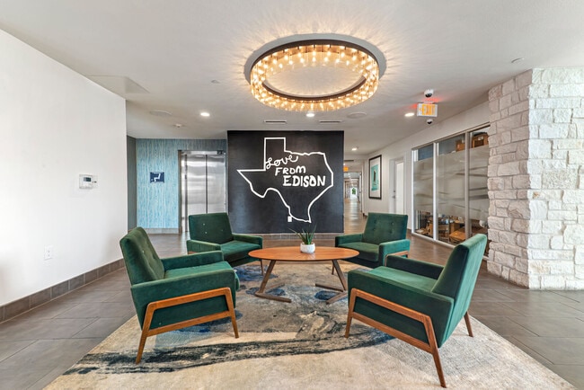 Photo - Edison Austin