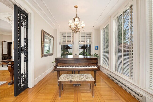 Photo - 4 Hunter Ave