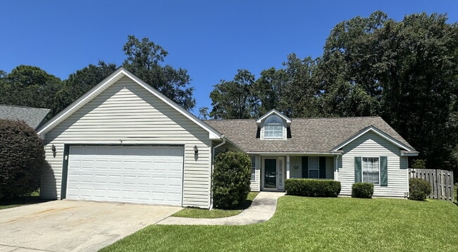 Building Photo - Rivers End Three Bedroom Home with a Fence...