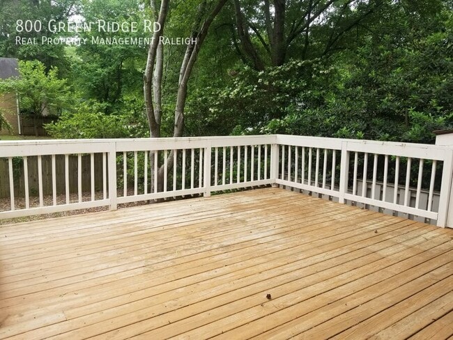 Photo - 800 Green Ridge Dr