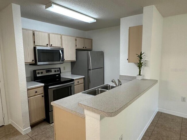 Photo - 5479 Vineland Rd Unit 9107