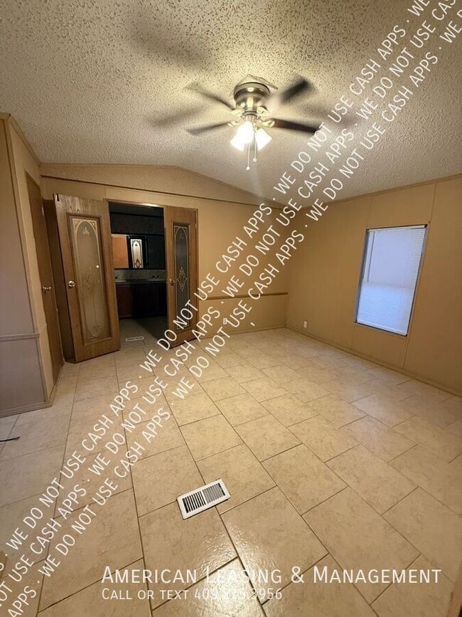 Photo - 2909 S Chestnut St Unit 02