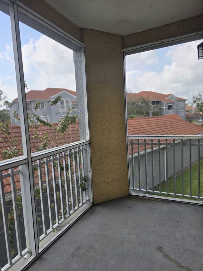 Photo - 18001 Richmond Pl Dr
