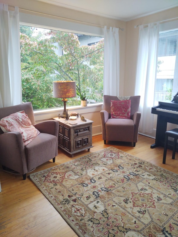 Photo - 9727 Lake Shore Blvd NE Unidad Duplicate of Top floor