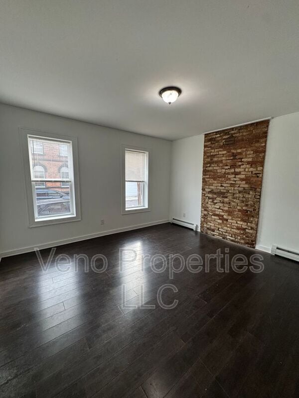 Photo - 5 Marshall St