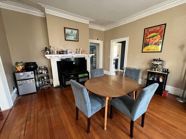 Photo - 13 Sparhawk St Unit 1