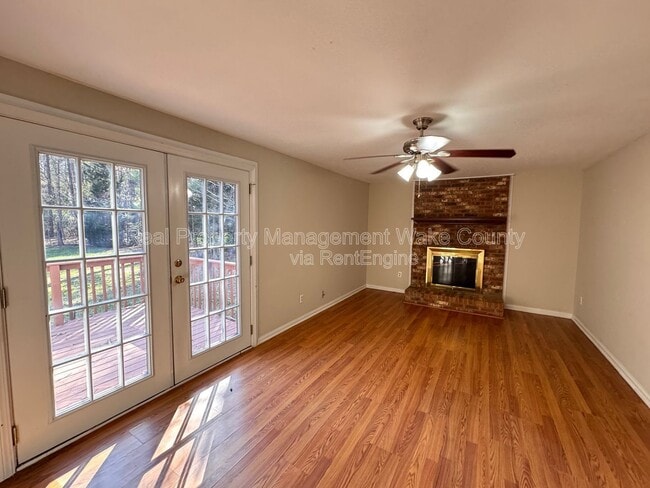 Photo - 104 Benedict Ln