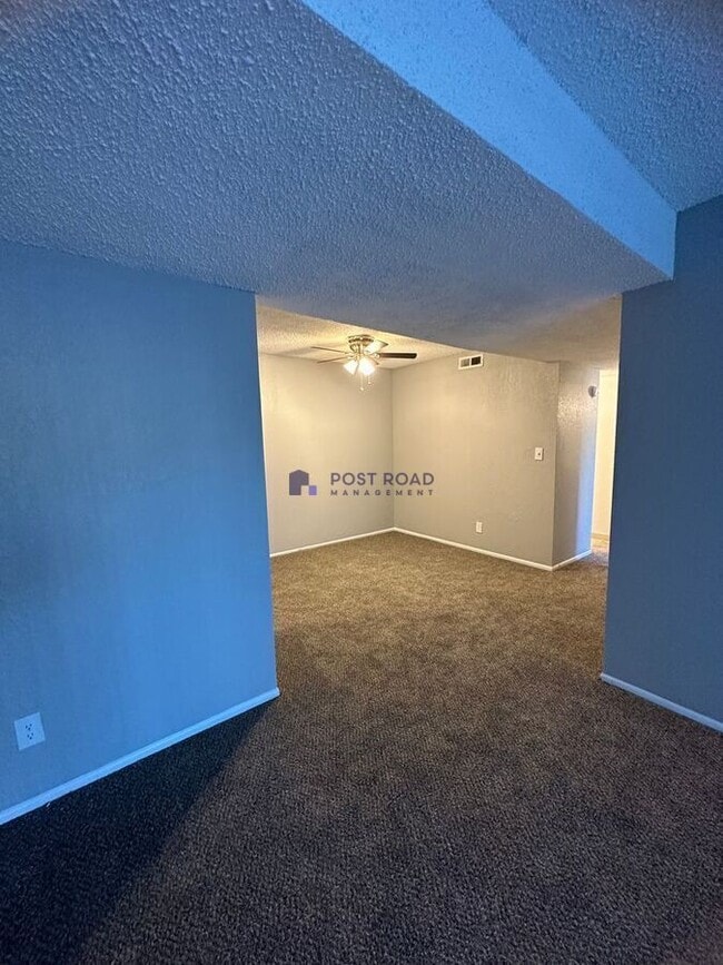 Photo - 501 W 27th St S Unit 304