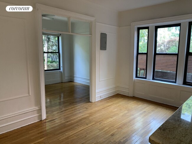 Photo - 250 Adelphi St Apartment