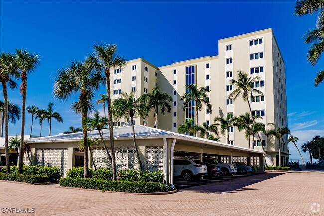 Building Photo - 2885 Gulf Shore Blvd N Unit 302 Rental