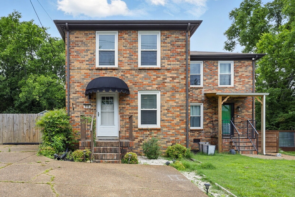 Beautiful 2 Bedroom 1.5 Bathroom Duplex - Beautiful 2 Bedroom 1.5 Bathroom Duplex