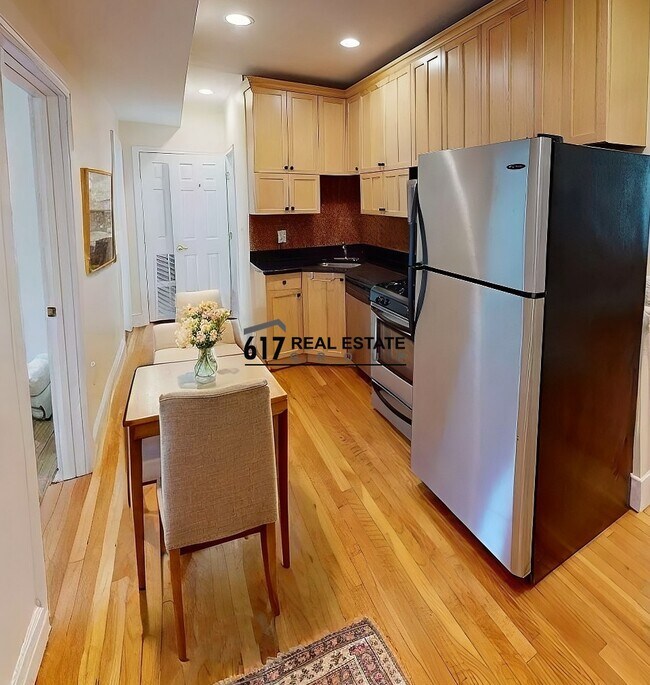 Photo - 73 Thatcher St Unit 302