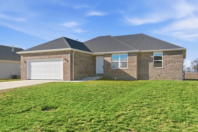 Photo - 3 Bedroom Home - Monett MO