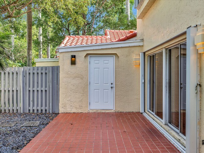 Photo - 1353 Springside Dr