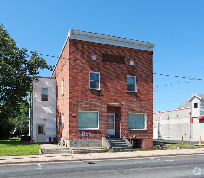 Photo - 119 Spring St Apartments