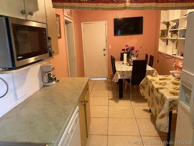 Photo - 12920 Westview Dr