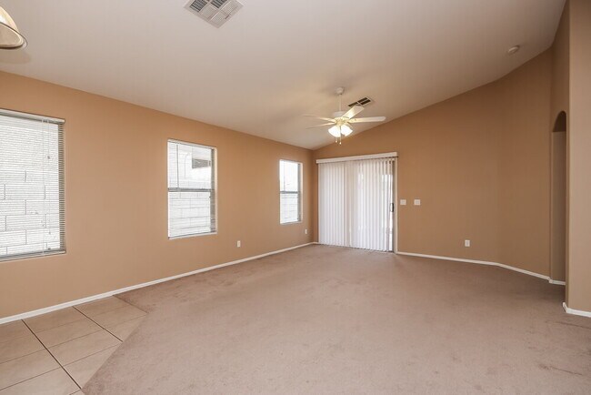 Photo - 7814 S 72nd Ln