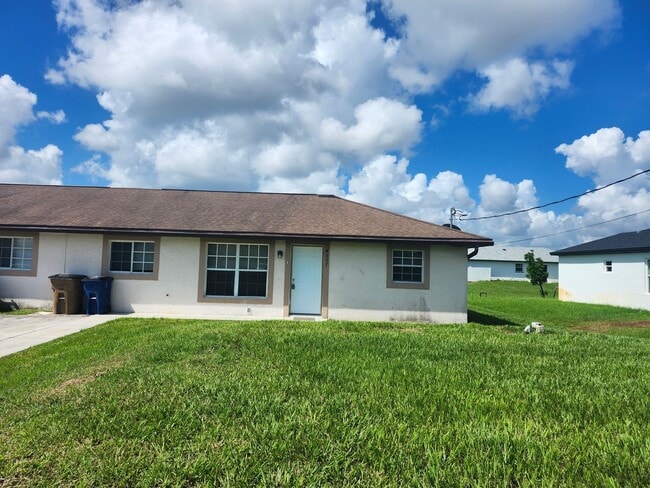 Building Photo - Nice duplex!!! Rental