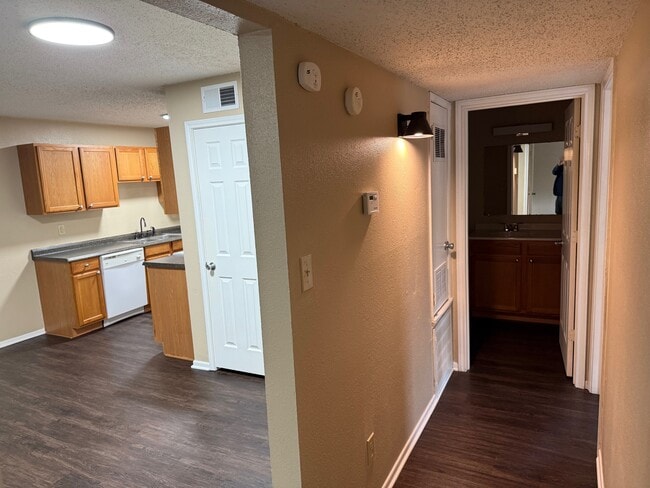 Pine Wood Apartments